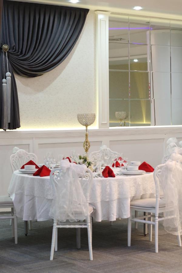 Forum Suite Otel メルスィン エクステリア 写真