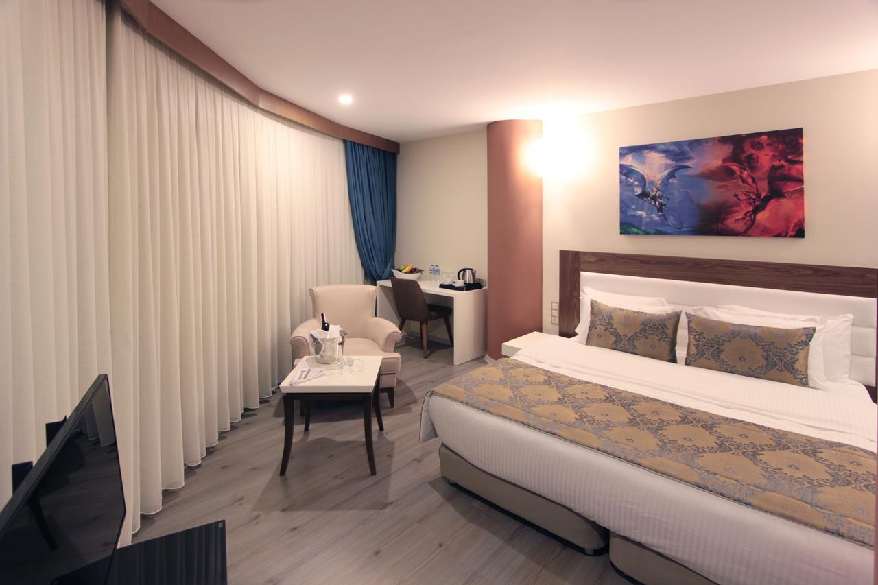 Forum Suite Otel メルスィン エクステリア 写真