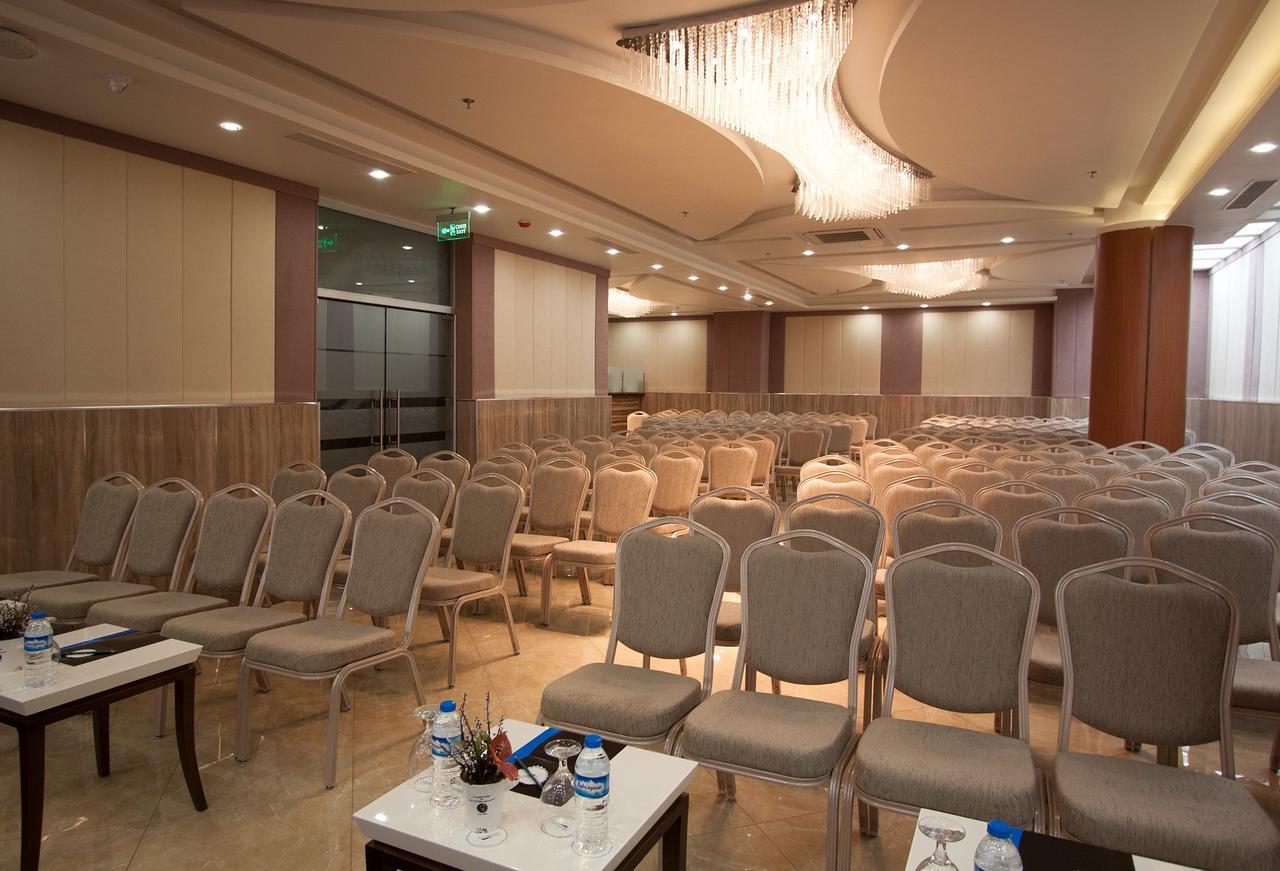 Forum Suite Otel メルスィン エクステリア 写真